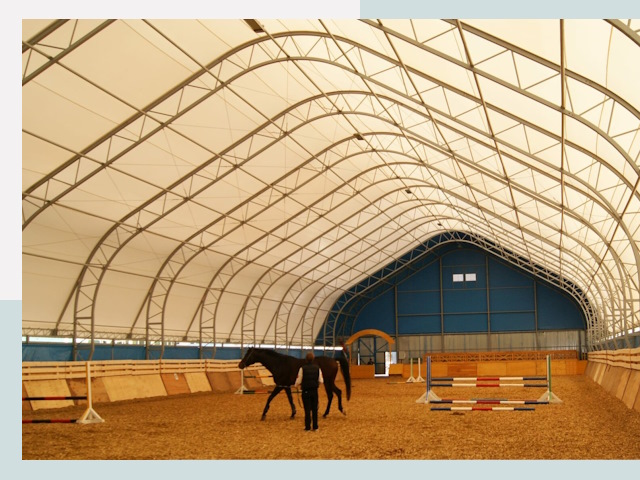 Строительство конных манежей в Североморске